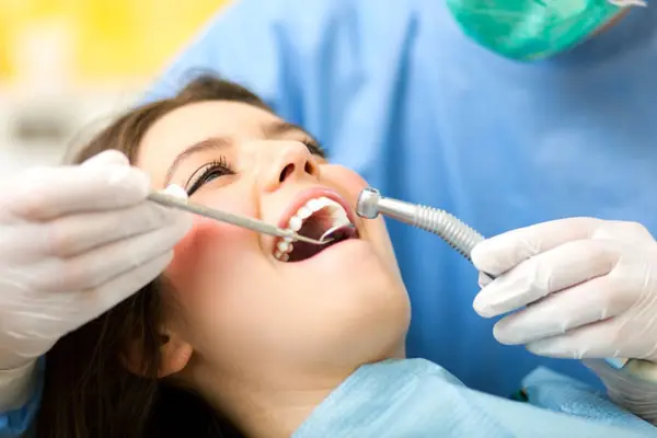 Choosing the Right Scale and Polish Dentist: A Comprehensive Guide